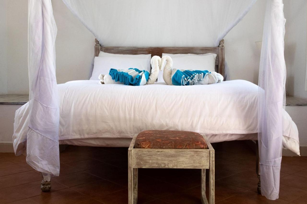 Bed and breakfast Flamboyant Diani Playa de Diani