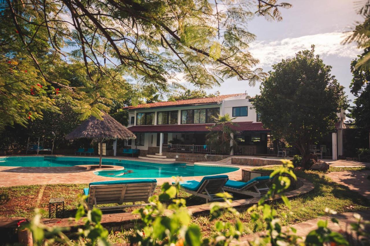Bed & Breakfast Flamboyant Diani Diani Beach