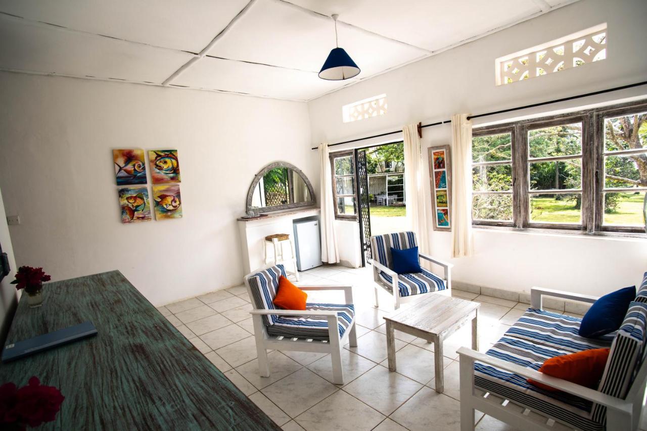 Bed & Breakfast Flamboyant Diani Diani Beach
